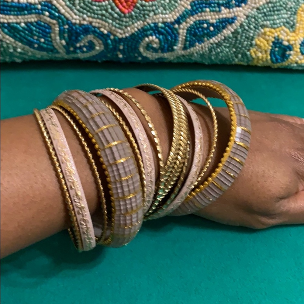 Gray and gold bracelet set